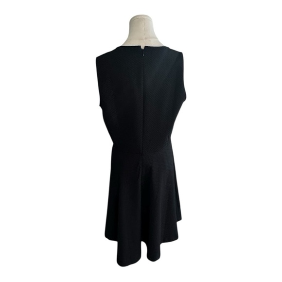 NATORI Black Sleeveless Miki Skater Flare Dress Size 10 Textured Work Party Date - Picture 4 of 6